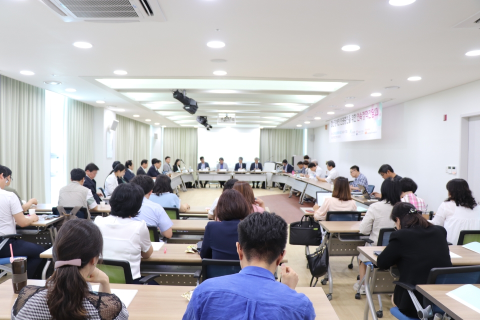 정신병원 장기입원 줄이려면 지역중심 정신보건서비스 제공돼야 < 사회 < 뉴스 < 기사본문 - 소셜포커스(socialfocus) 정신병원 장기입원... 